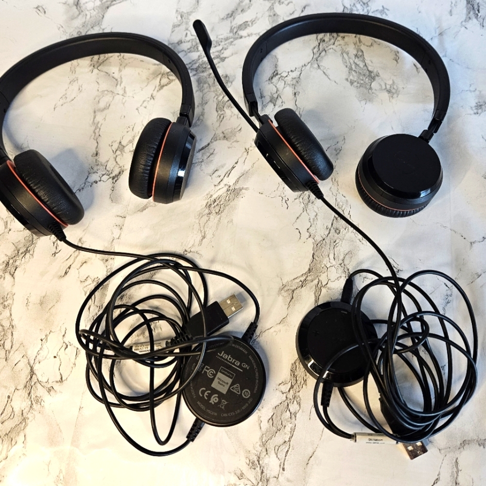 2 Jabra GN HSC016 Evolve 20 Stereo Corded USB Headset with Microphone Dual Ear